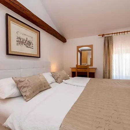 In Vrbnik/insel Krk 13599 Apartment *