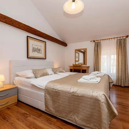 In Vrbnik/insel Krk 13599 Apartment *